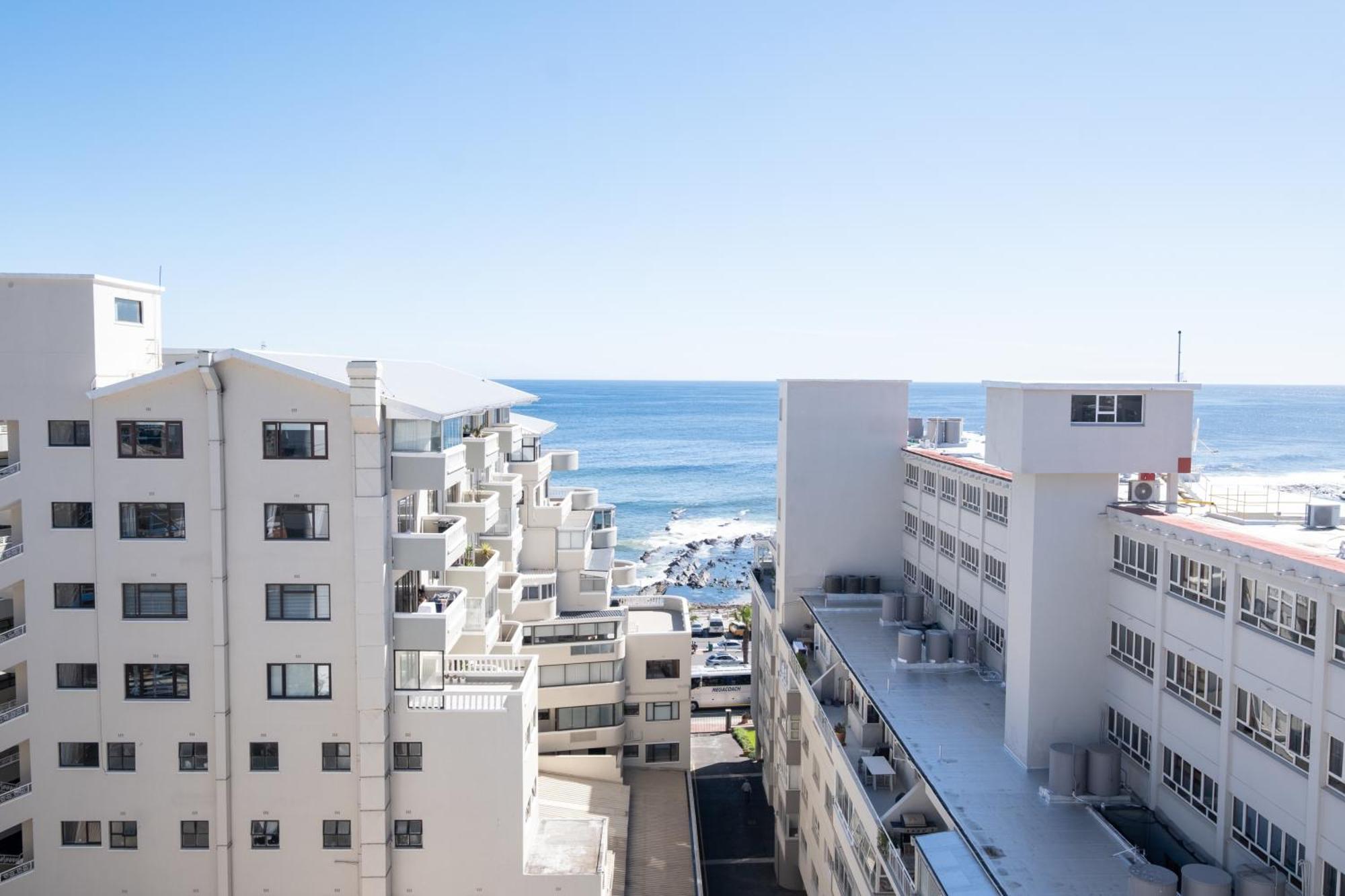 Flamingo 802 - Top Floor Ocean Facing Sea Point Apartment With Daily Housekeeping Cidade Do Cabo