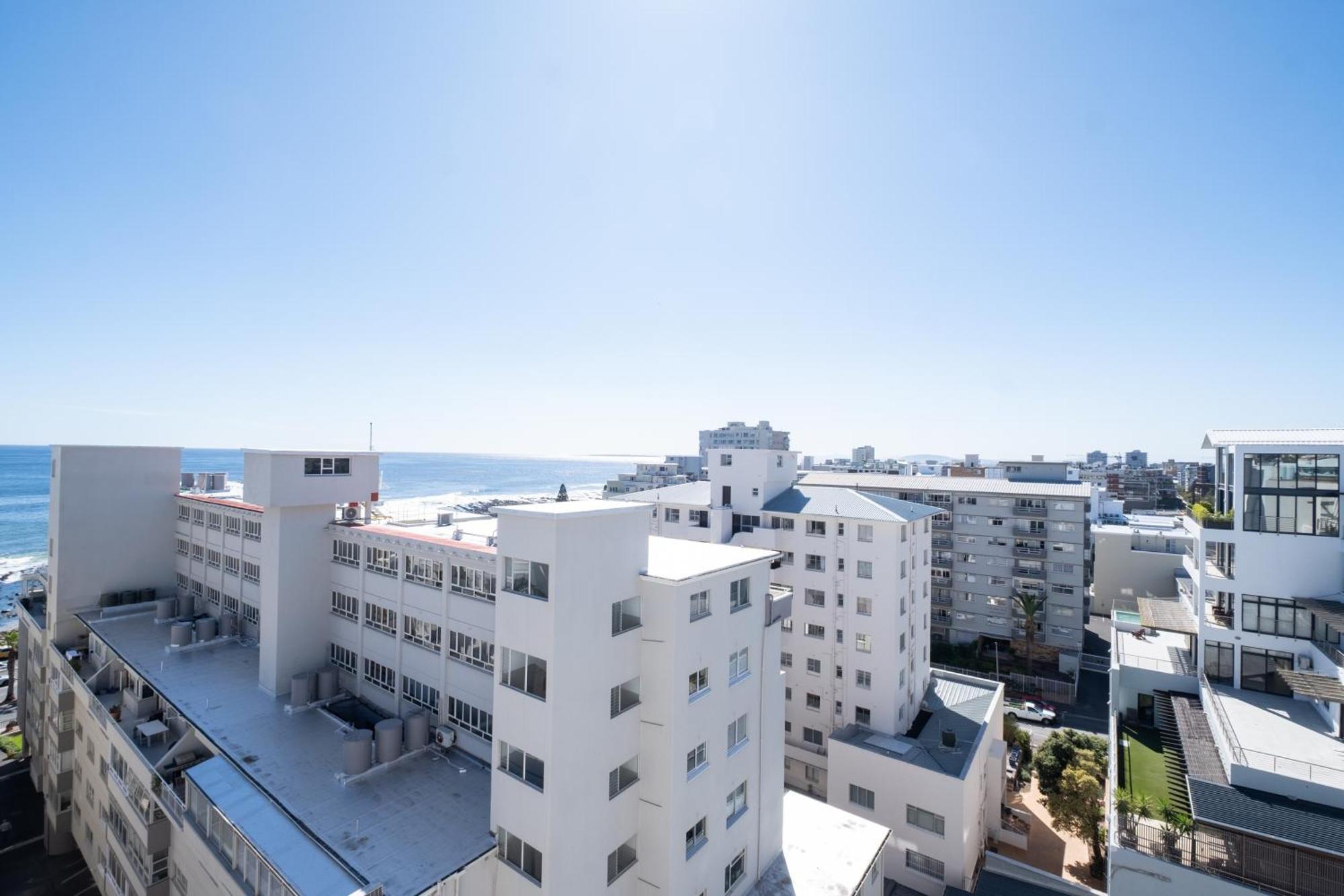 Flamingo 802 - Top Floor Ocean Facing Sea Point Apartment With Daily Housekeeping Apartamento